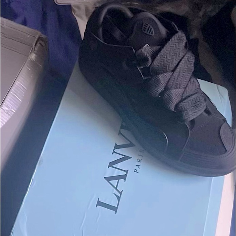 size 11 ,